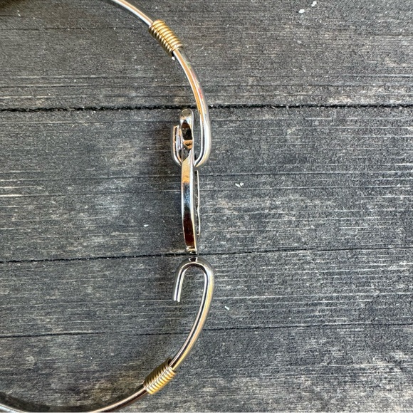 Ichthus ✝️🐟 Jesus Fish Silver Tone Thin Bangle Bracelet Minimalist Christian - Picture 5 of 11